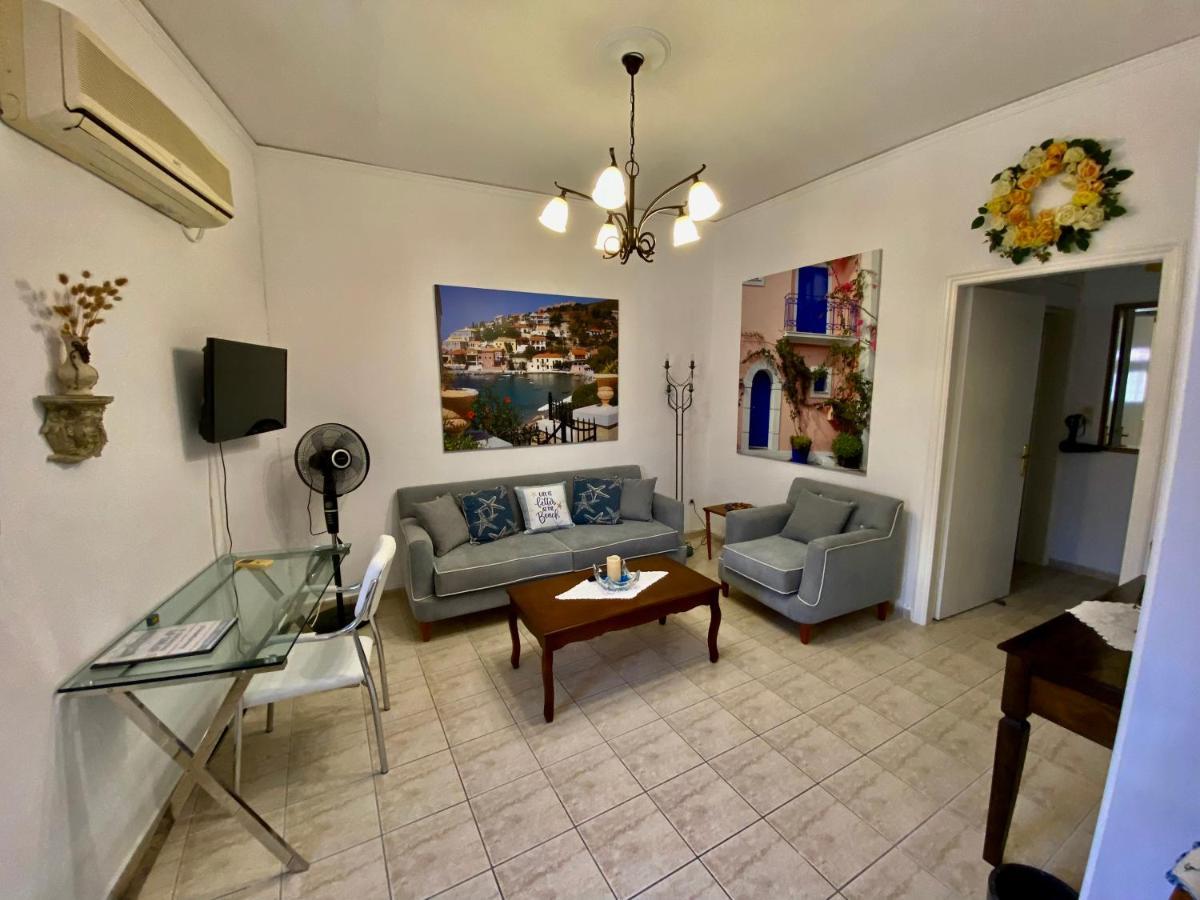 Gallery Lixouri